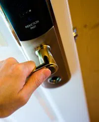 Safe Key Shop Charlotte, NC 704-750-8660 - comm-01